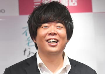 宮下草薙が「引いた」セレブぶり 自家用にクジラぐらいのクルーザー 大使館みたいな別荘の裏庭にヘリコプター…端が見えないプール「芸能界、そんなにスゴくない」