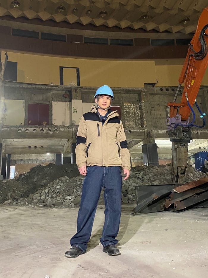 堂本光一/帝劇の客席空間にて(C)NHKBS