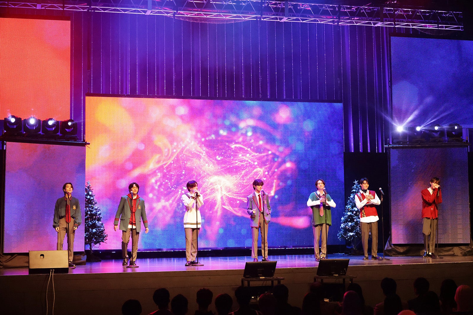 8LOOM（C）CJ ENM Japan