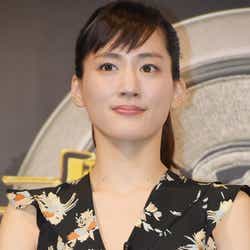 モデルプレス - 綾瀬はるか、堤真一と対決 天然ぶりにツッコミ炸裂