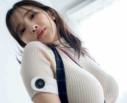 天木じゅん、ふっくらバスト際立つSEXYショット 自身プロデュースのグラビアで魅了