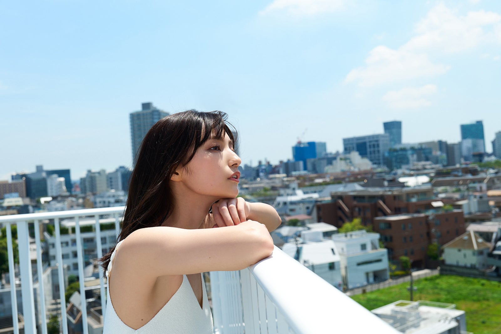 「ウマ娘」でブレイク中・高野麻里佳、“お天気お姉さん風”ショット公開