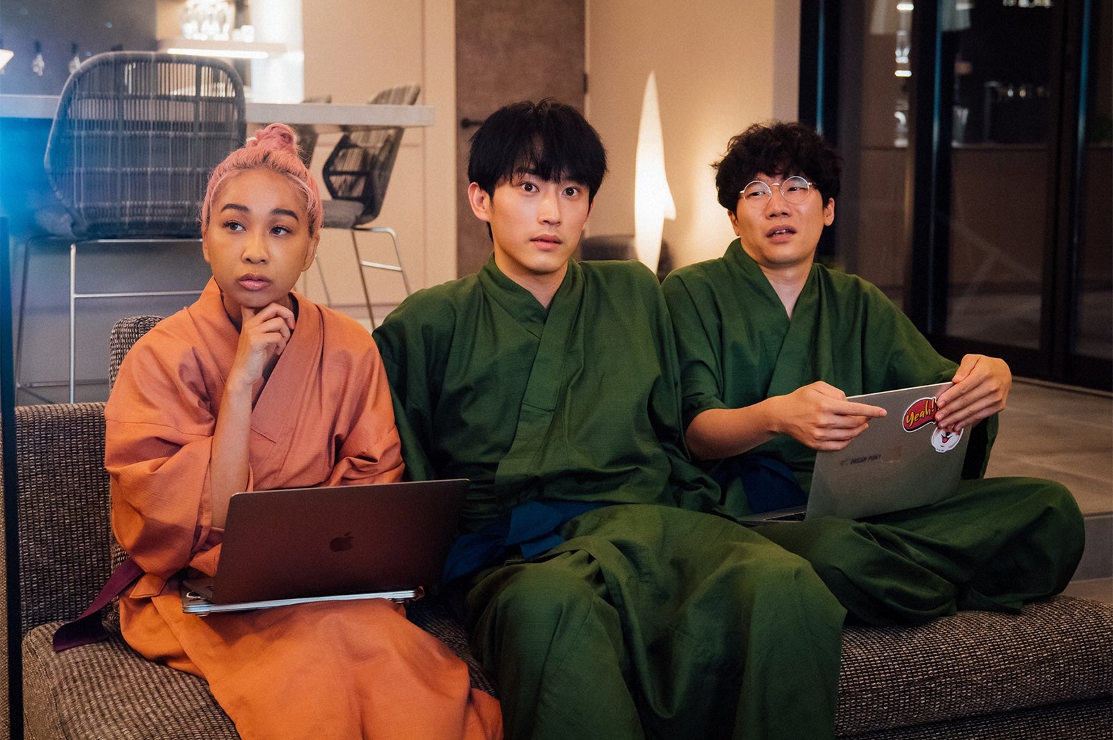 青山テルマ、杉野遥亮、前原滉／「ユニコーンに乗って」第7話より（C）TBSスパークル／TBS　撮影：加藤春日