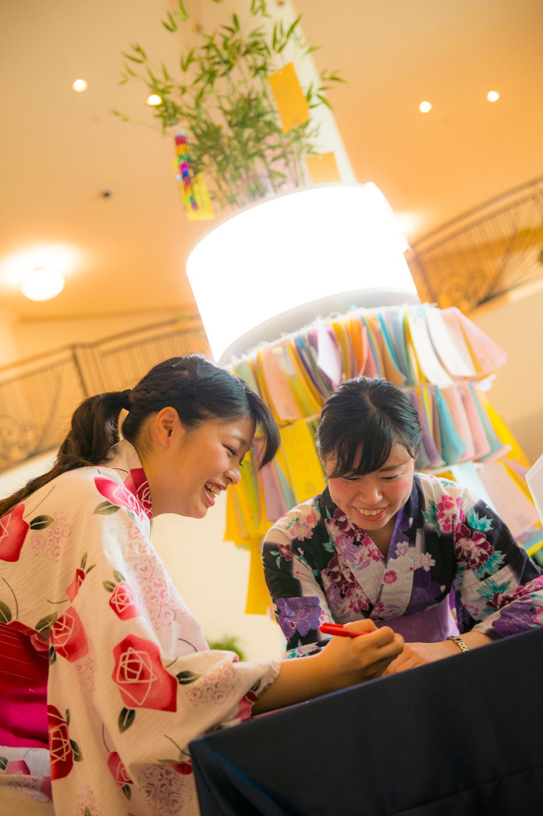 イクスピアリの七夕短冊飾り（C）Disney