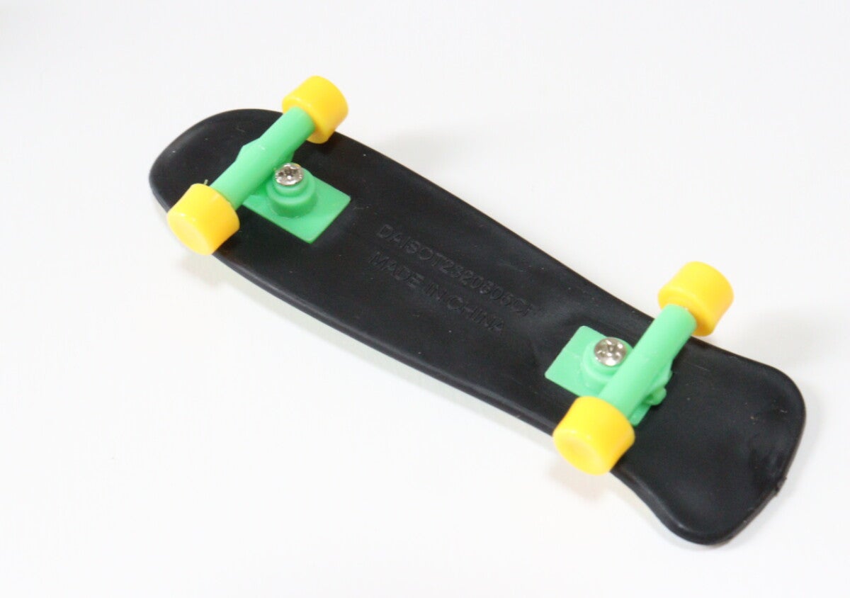 ついに出た～！「本格的なやつは1000円前後…」100均とは思えないおもちゃ