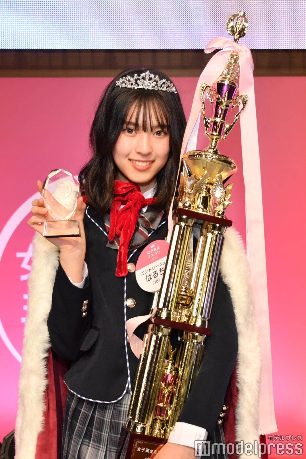 （C）モデルプレス