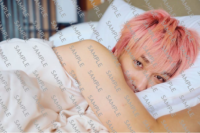 兼近大樹 1st写真集「虚構」アザーカットトレカ(C)吉本興業株式会社