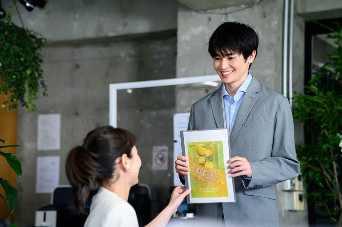 吉岡里帆、西垣匠「時をかけるな、恋人たち」第1話(C)カンテレ