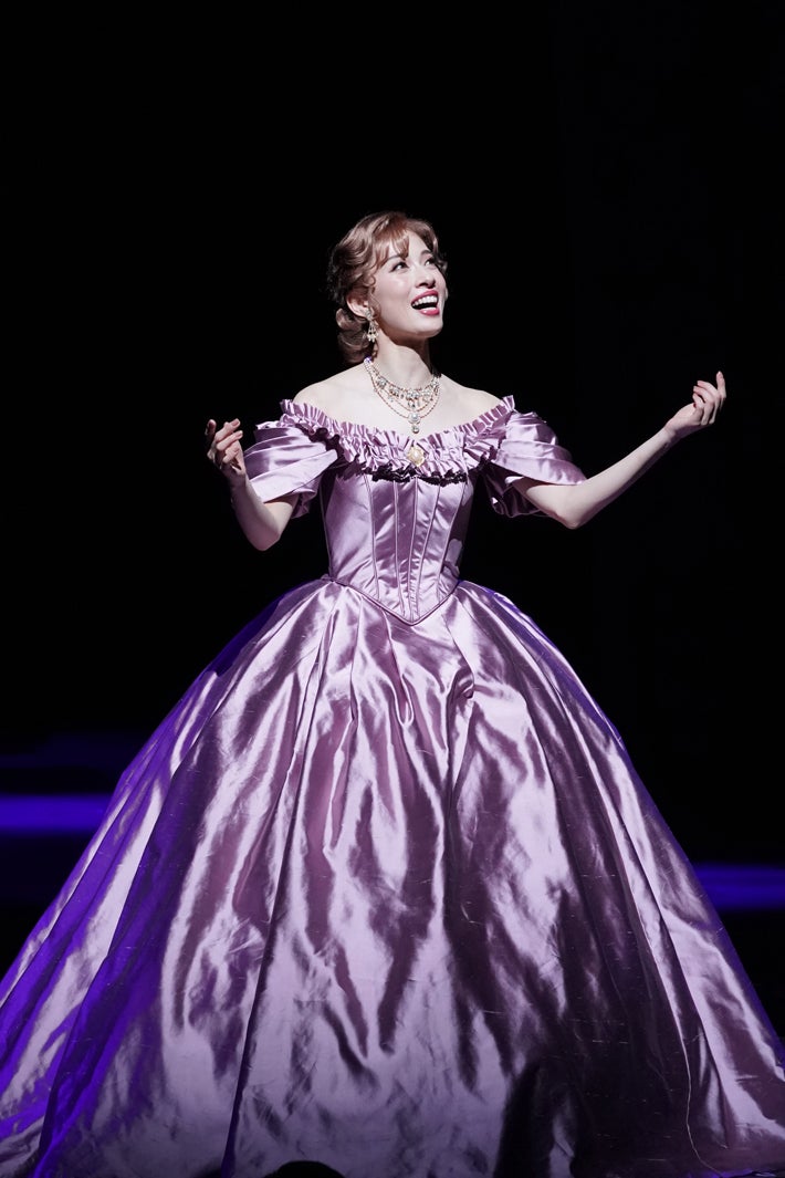 明日海りお「王様と私」写真提供：東宝演劇部