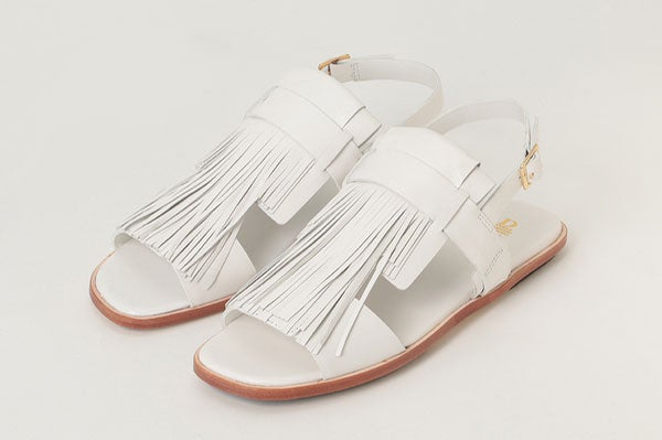 フリンジフラットサンダル「VANILLA　CoUTURE」12,800円（税抜）／画像提供：DOUBLE STANDARD CLOTHING Night STORE