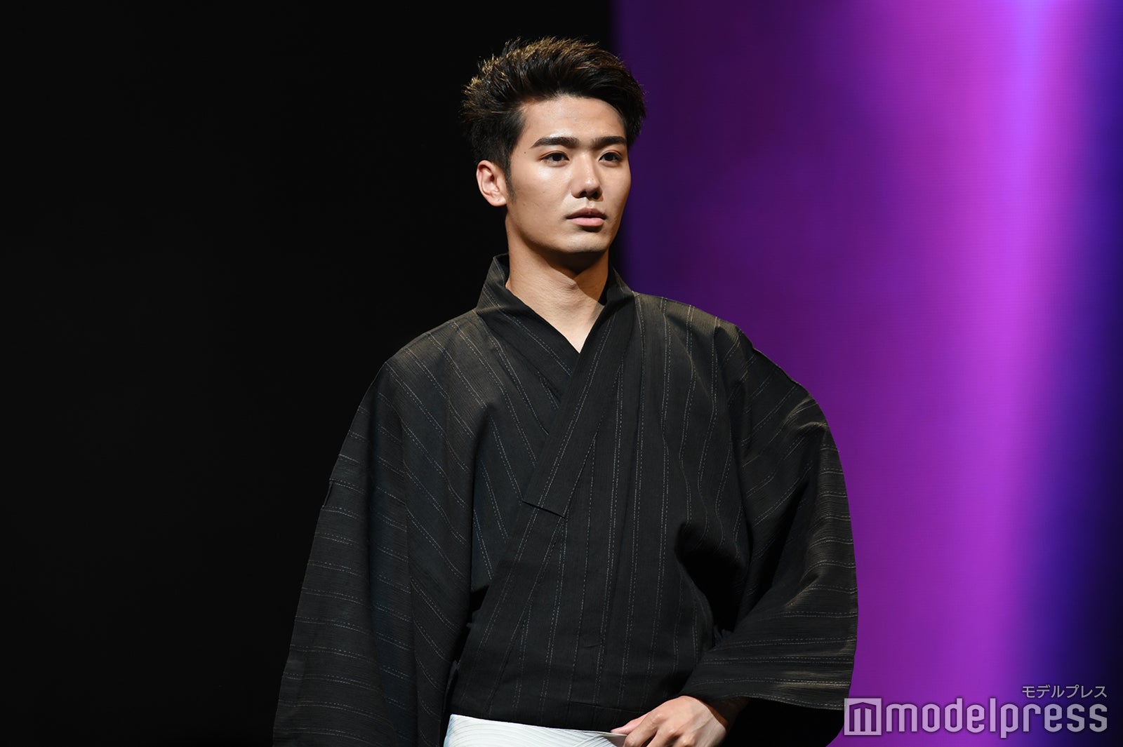 「オオカミちゃんくん」で話題・鈴々木響、色気漂う浴衣姿にうっとり＜GAKUSEI RUNWAY＞