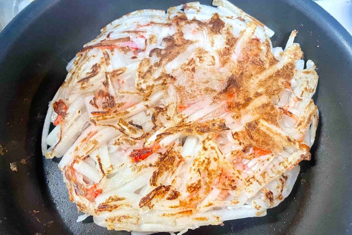 大根とカニカマの焼いたやつ