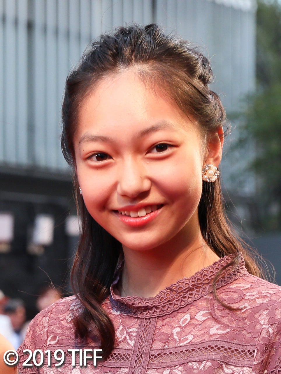 吉名莉瑠（写真提供：所属事務所）