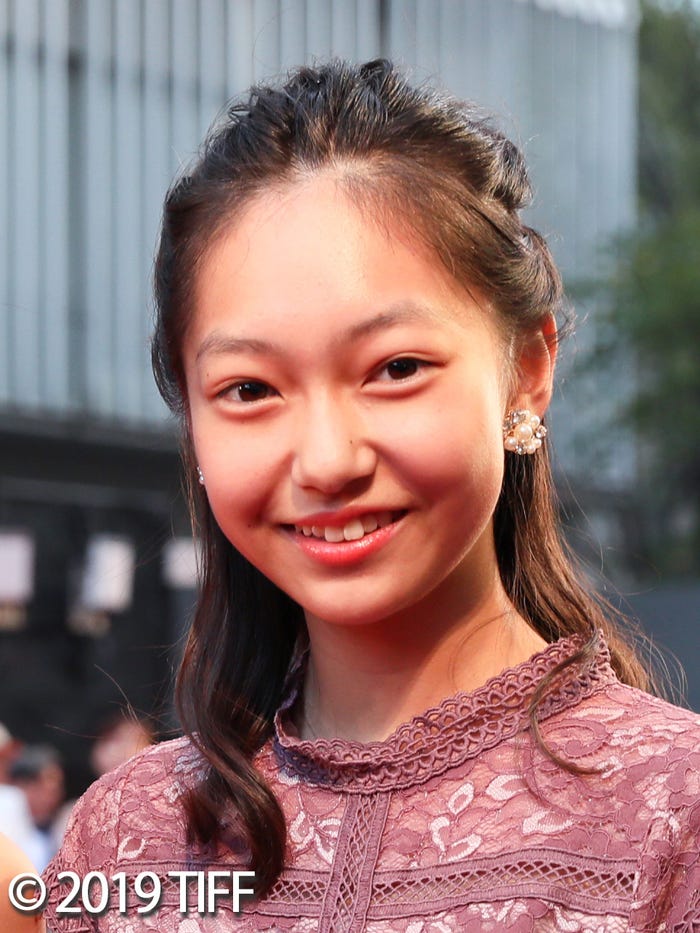 吉名莉瑠(写真提供:所属事務所)