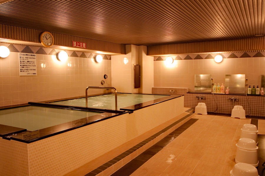 磊の温泉 六本木VIVI大浴場