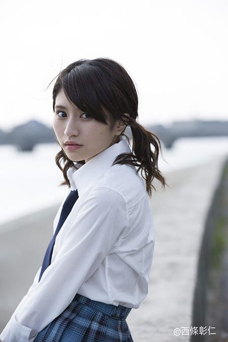 莉音/画像提供:avex