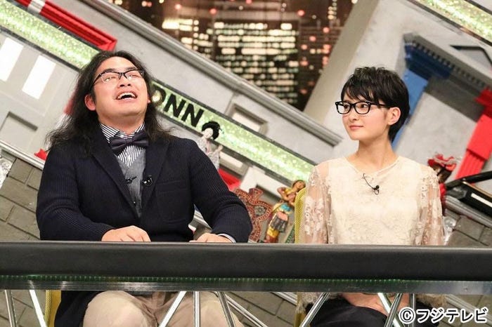 中岡創一(ロッチ)、葵わかな/画像提供:フジテレビ