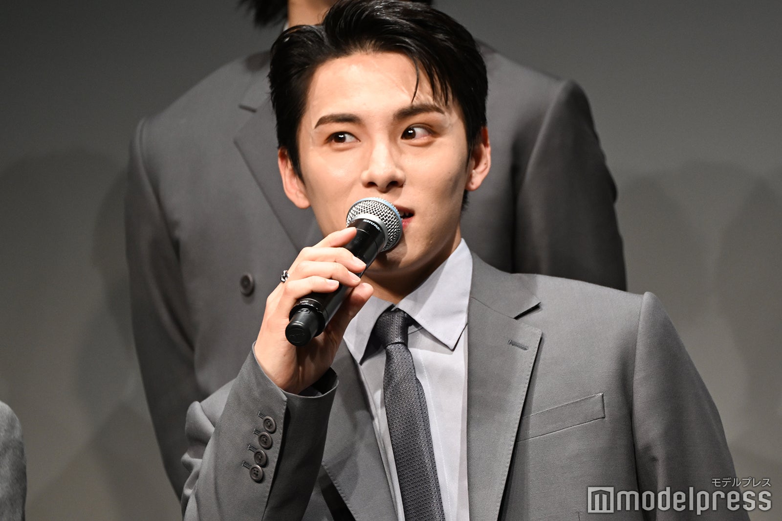 JO1與那城奨は「みんなを包んでくれる」“やわふわ”リーダー 木全