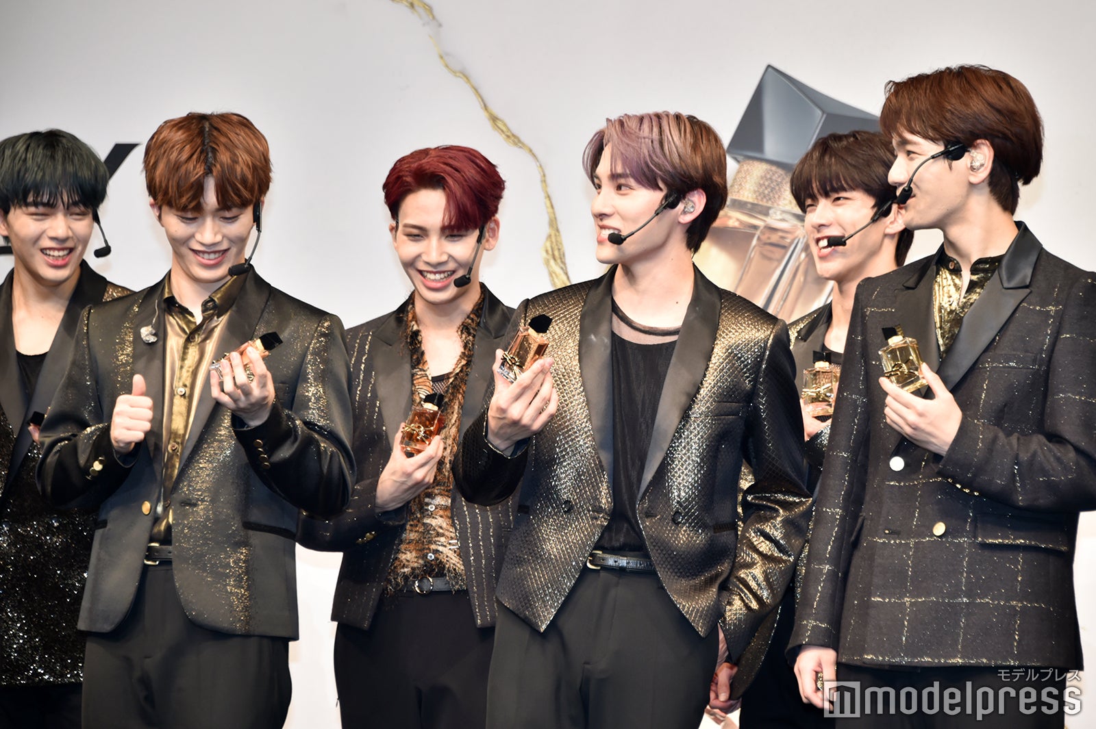 JO1（C）モデルプレス