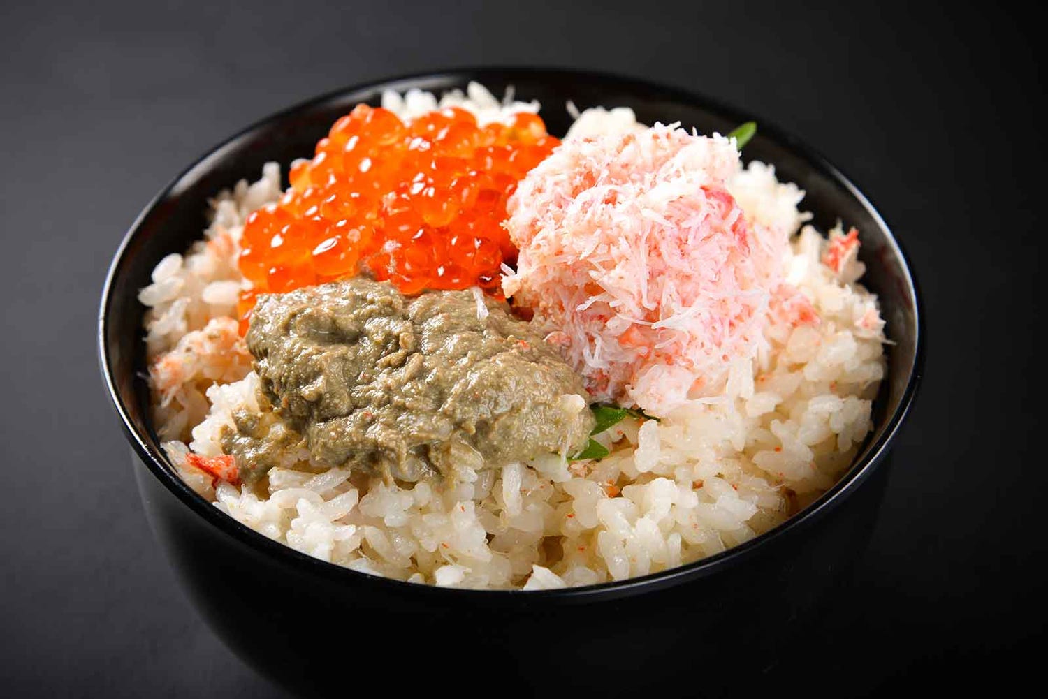 絶品ご当地丼16種が「全国ご当地どんぶり選手権」に集結!NO.1を決める人気フードフェス