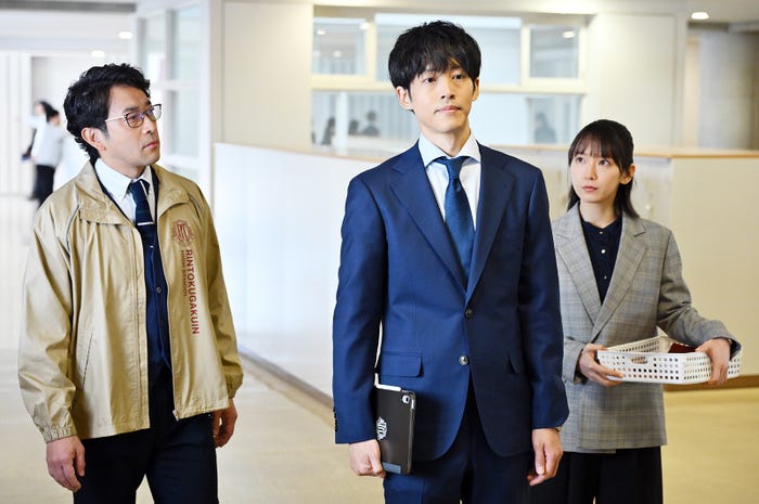 迫田孝也、松坂桃李、吉岡里帆「御上先生」(C)TBS