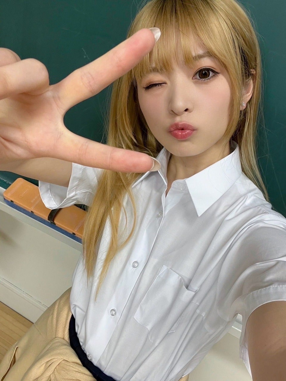 小川彩オフィシャルブログより