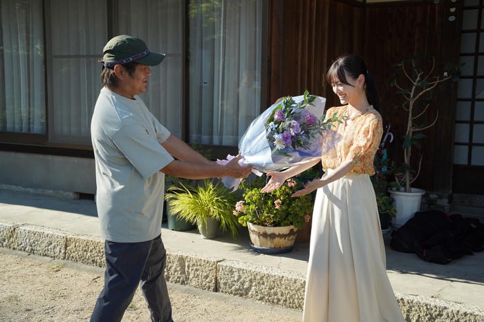 山下美月(C)2025「火喰鳥を、喰う」製作員会