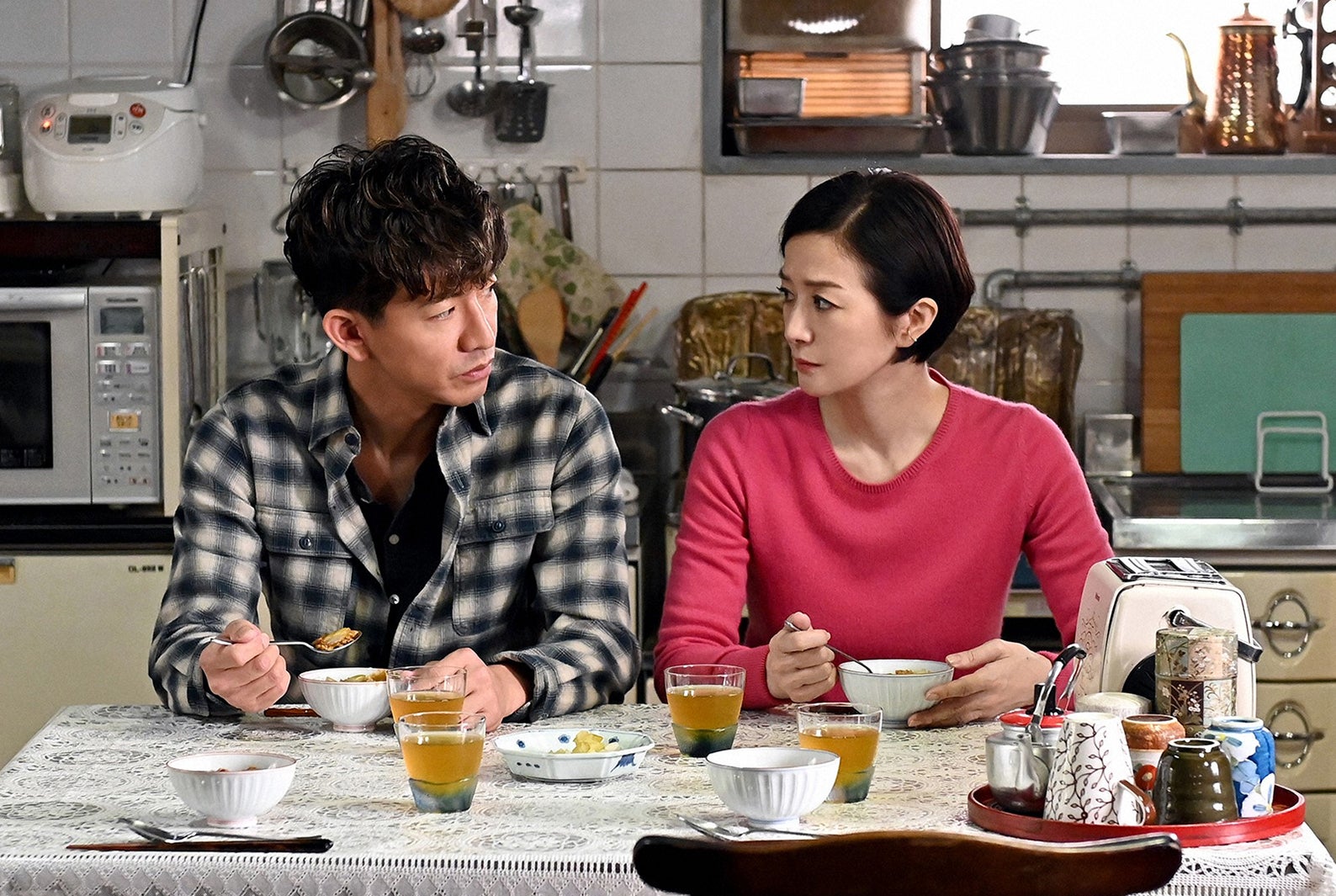 木村拓哉、鈴木京香／「グランメゾン東京」第5話より（C）TBS