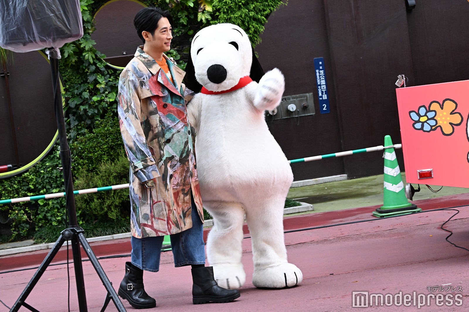 ディーン・フジオカ、スヌーピー （C）モデルプレス