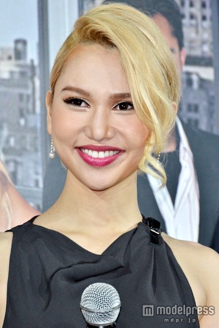 水沢アリー、熱愛質問受け「静かになるよ」