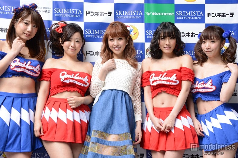 （左より）池田愛恵里、水樹たま、くみっきー、今野杏南、清水あいり