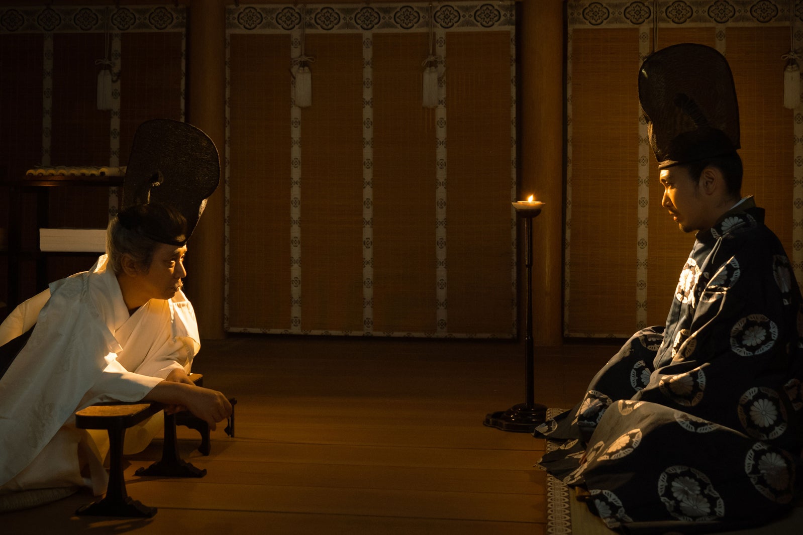 ユースケ・サンタマリア、柄本佑「光る君へ」第30話（C）NHK