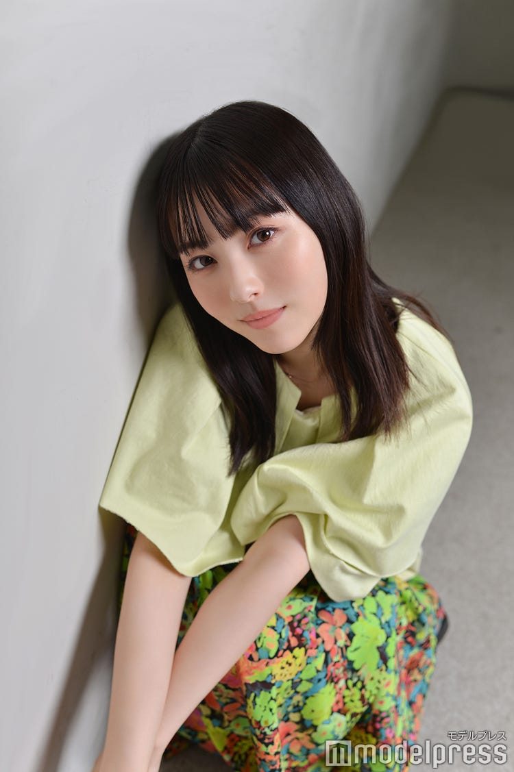 浜辺美波   　 モデルプレス 