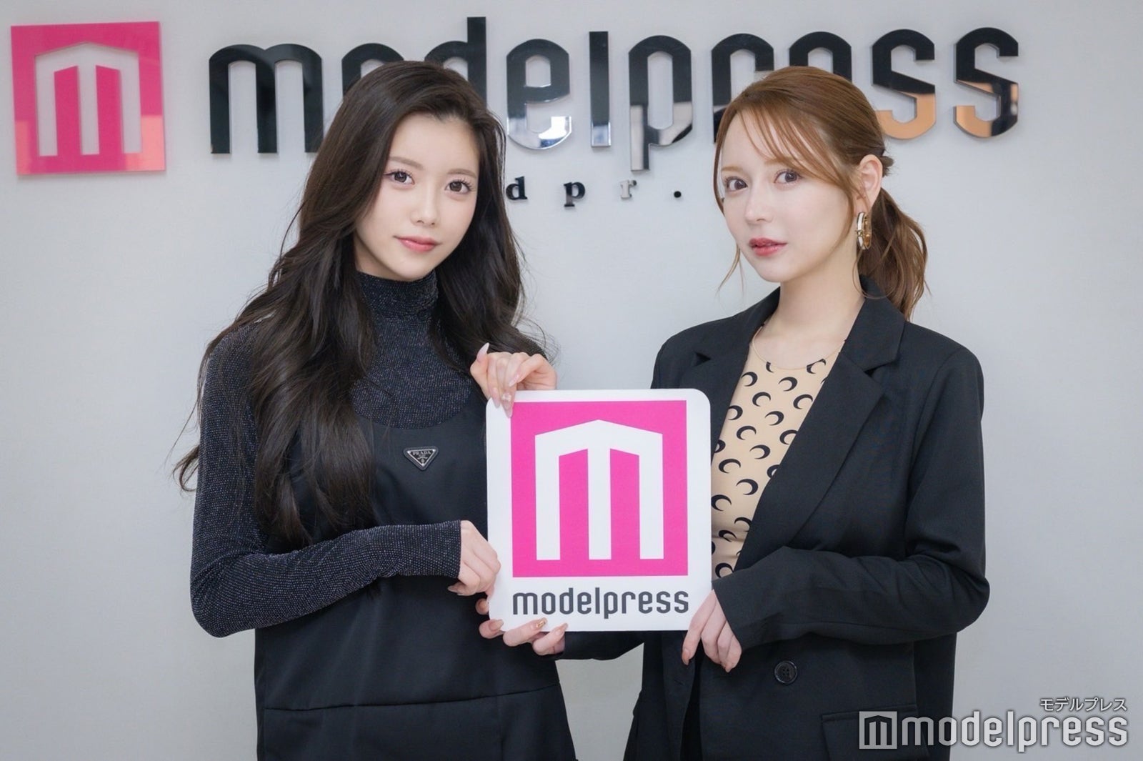 （左から）星羽、進撃のノア（C）モデルプレス