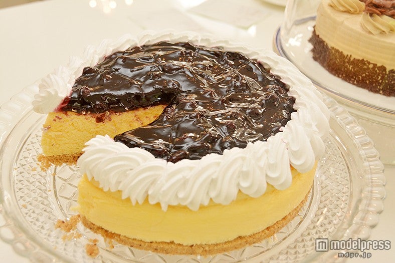 ホイップクリームたっぷりのケーキ