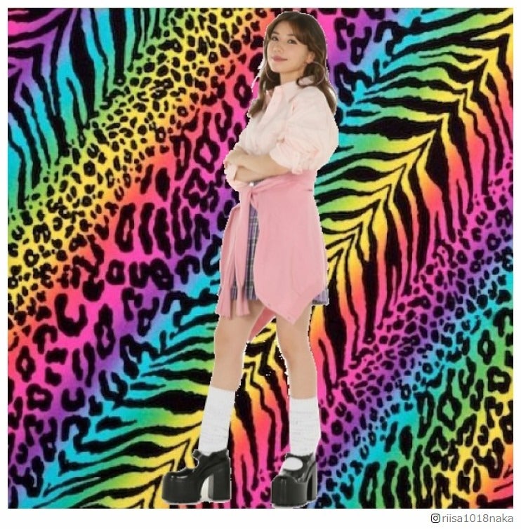 仲里依紗｢フォーエバーギャル｣JK姿披露に「似合う」「強い」と反響