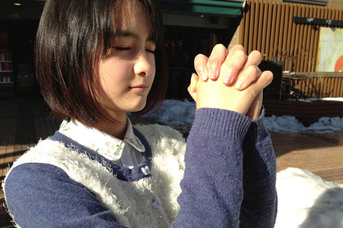 カレンダー撮影が無事に実施されることを祈る葵わかな