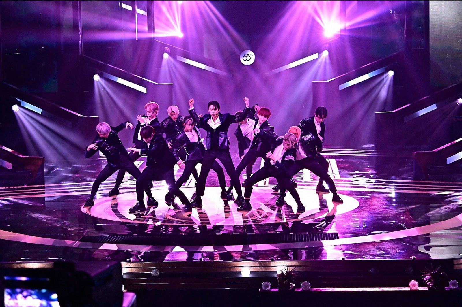 INI「Rocketeer」気合の生ステージ披露「新人賞」受賞でトレンド入りの反響＜第63回輝く！日本レコード大賞＞