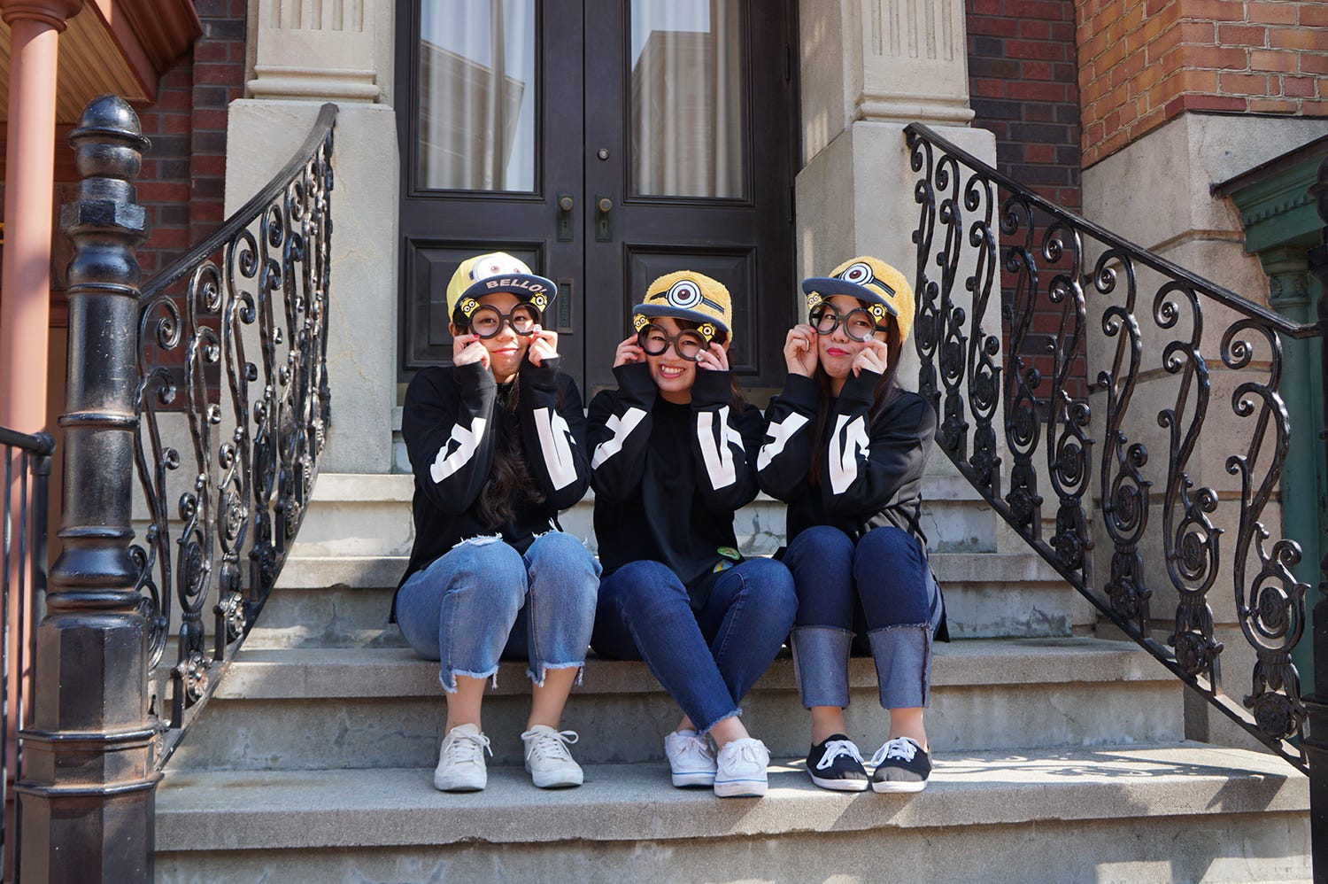 USJ、“おそろ”コーデ&“おそろ”ポーズが学生ゲスト間で流行中