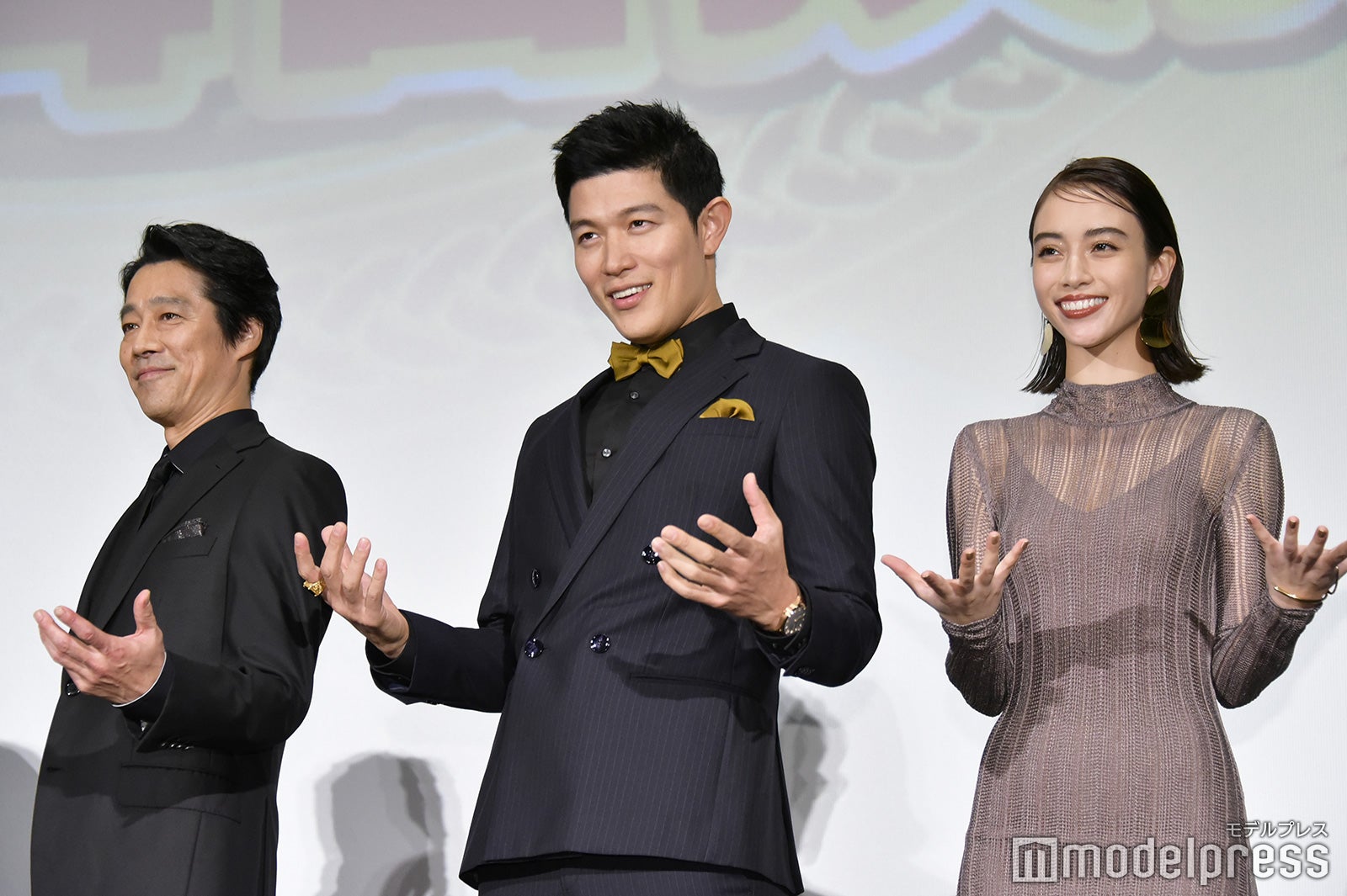 堤真一、鈴木亮平、滝沢カレン（C）モデルプレス