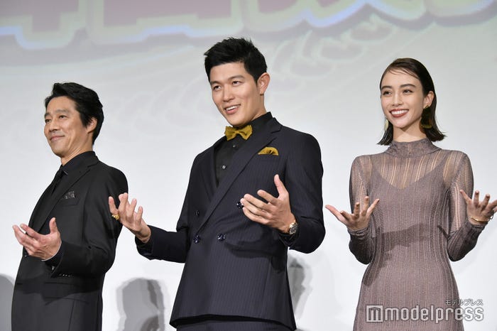 堤真一、鈴木亮平、滝沢カレン(C)モデルプレス