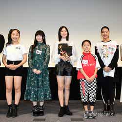 左から：木本武宏、戸谷莉菜、花岡芽佳、古川あかり、迦爾、倉沢しえり （C）モデルプレス