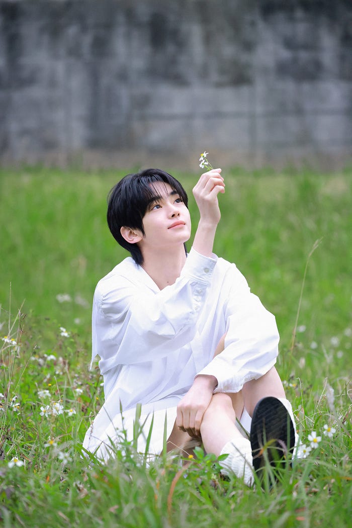 HANJIN/モデルプレス独占カット(P)&(C)PLEDIS Entertainment