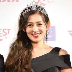 『第7回 国民的美魔女コンテスト』でグランプリを受賞した田中恵さん（C）モデルプレス