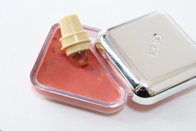 セリアのコスメに使えるソフトジェルメイクブラシ