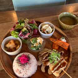 今週の彩りプレート税込1,375円/提供画像