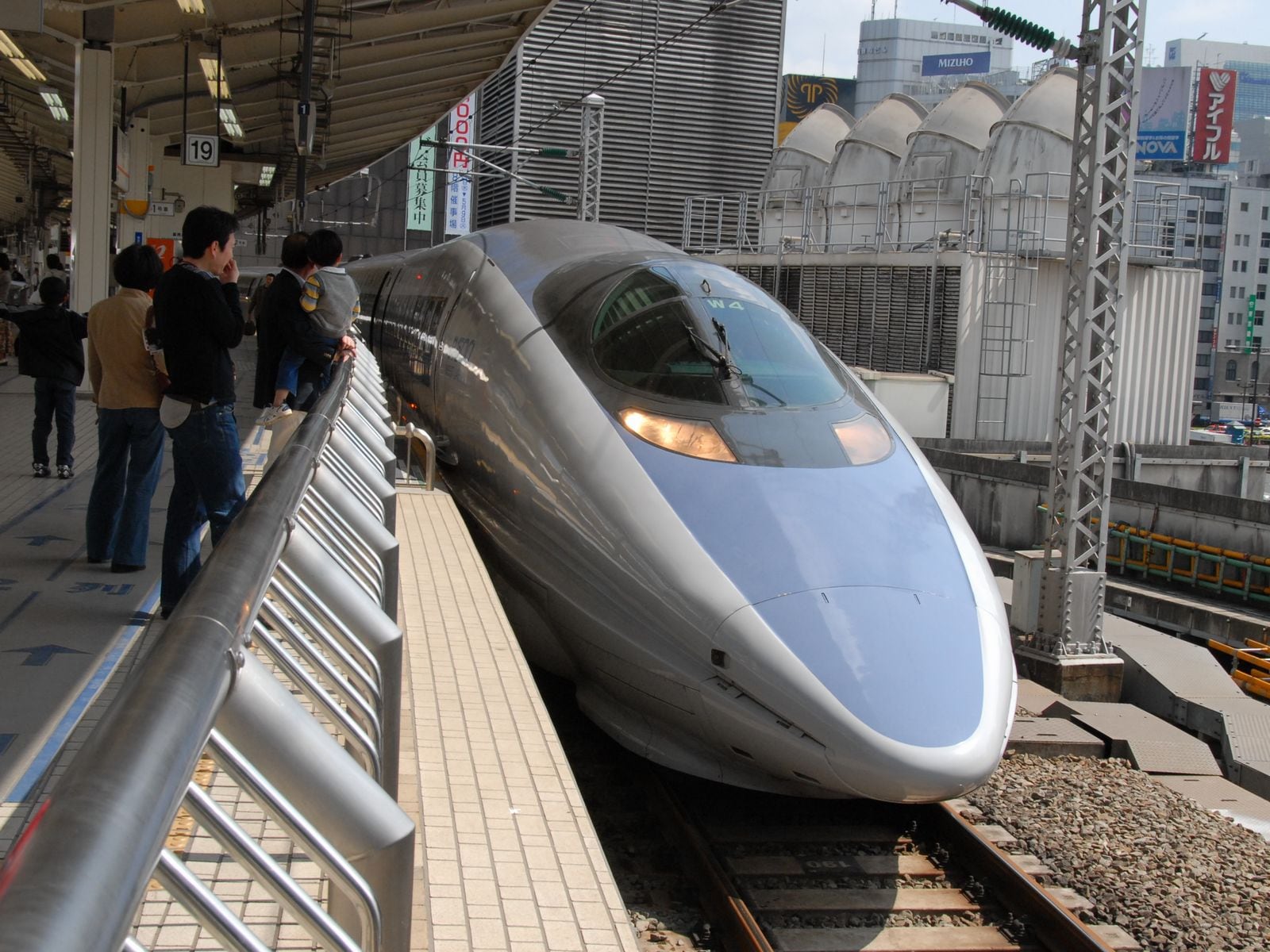 東京駅に発着していた頃の500系新幹線