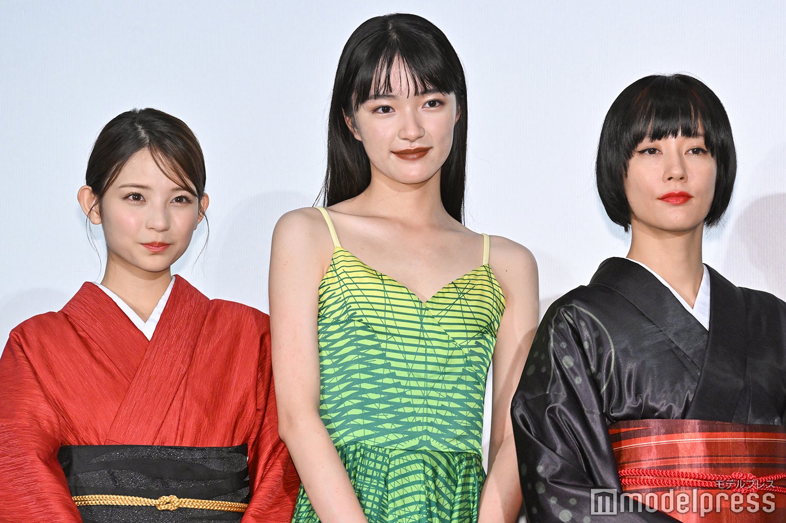 桃果、服部樹咲、水川あさみ（C）モデルプレス