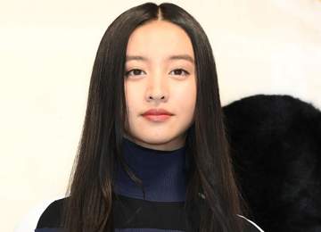 Koki， 飛行機旅も全身ルイ・ヴィトン「merci beaucoup」母・静香もヴィトンで移動「かわいい～」