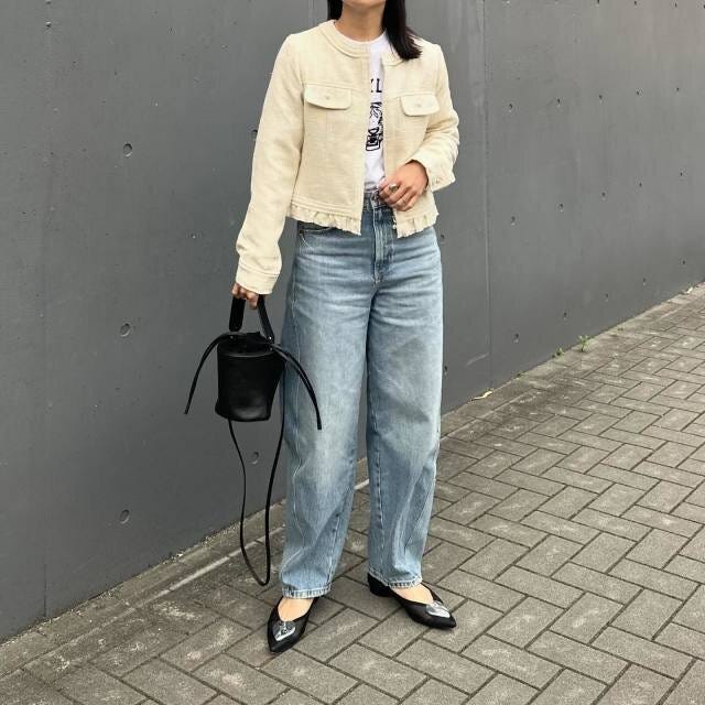 ショートジャケットと合わせたスタイルアップコーデ 2024年春の大人女子におすすめのデニムコーデ